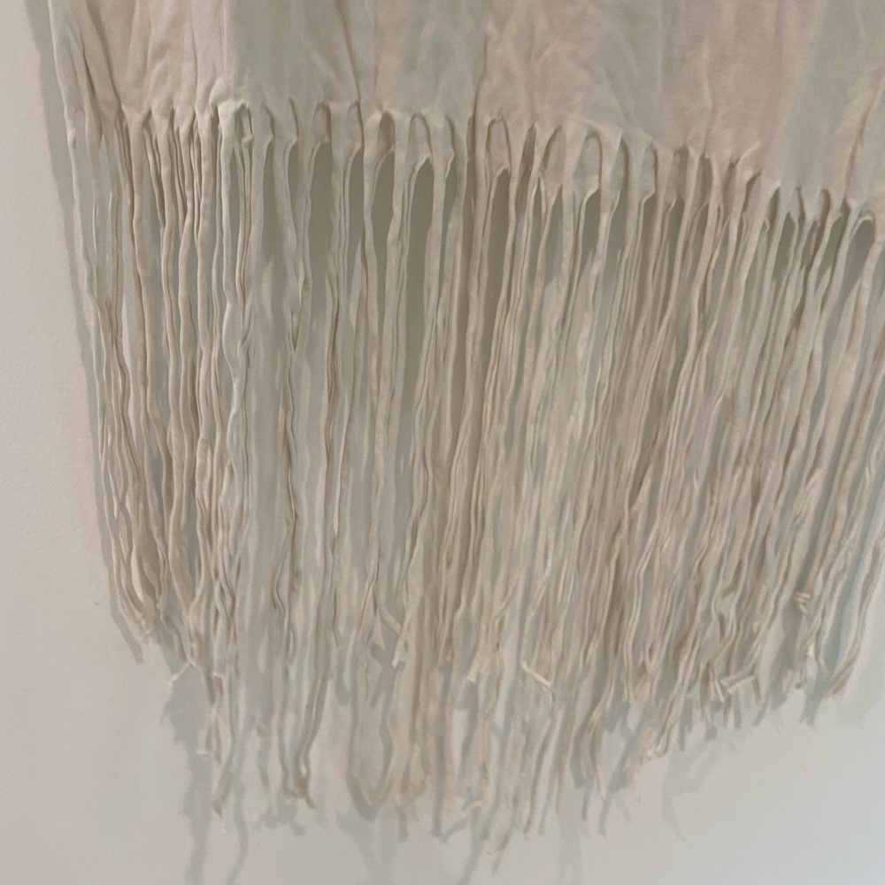 Lauren Moshi White and Red Fringe Tee - Picture 5 of 7